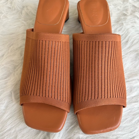 TIJN Katrin Brown Modern Square Toe Mules - Picture 3 of 5